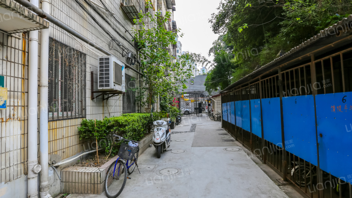 东汉阳路427弄外景图