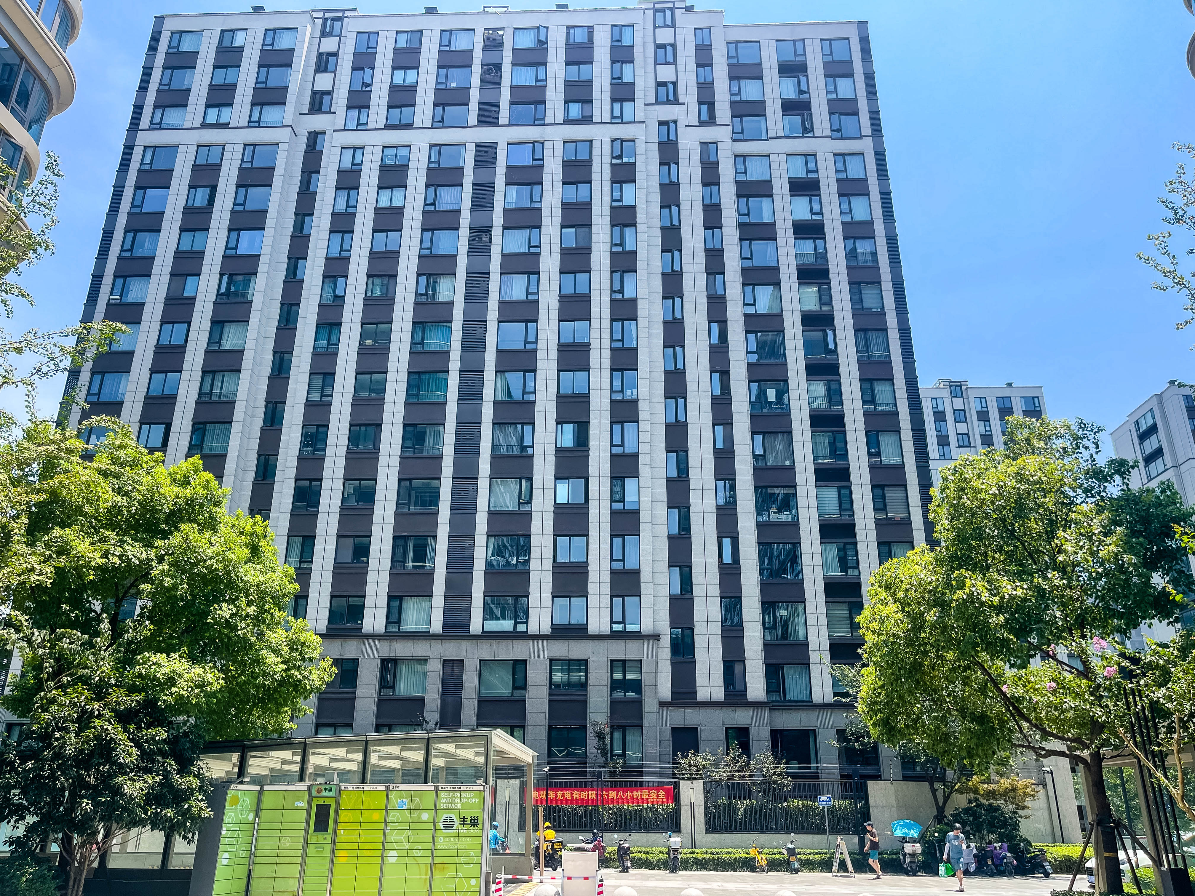龙湖金地商置·都会公馆小区实景 9