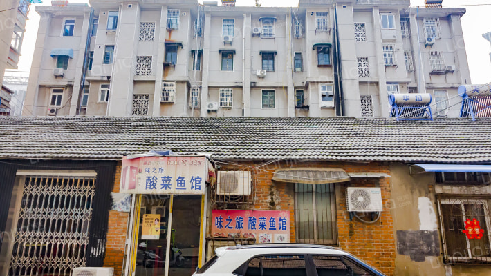 燃料公司宿舍外景图