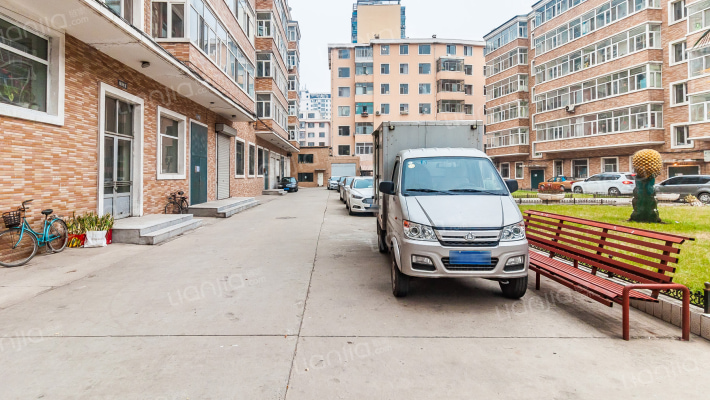 银行名苑外景图