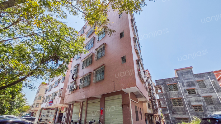 城下坊北街外景图