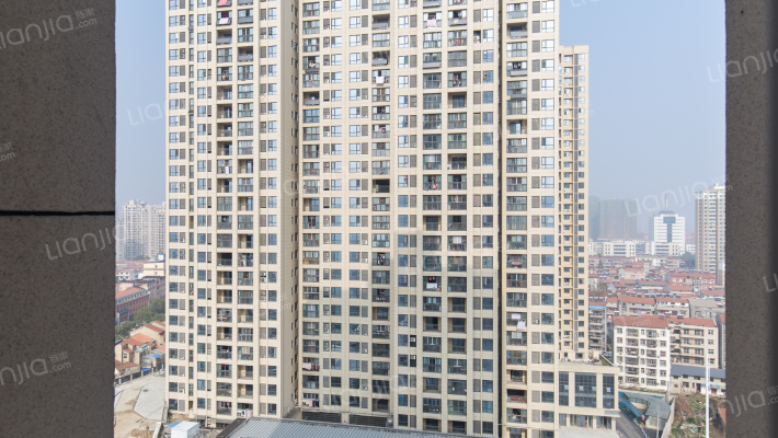 隆汇国贸中心外景图