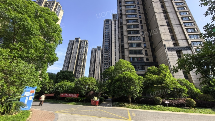 上亿彩虹郡外景图