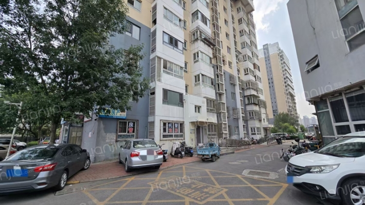 胡北小镇外景图