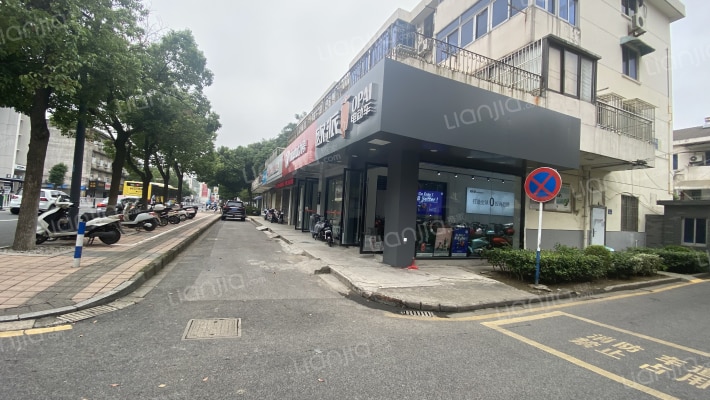 颜港新村七区外景图