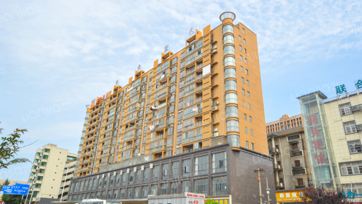 银海蓝天外景图