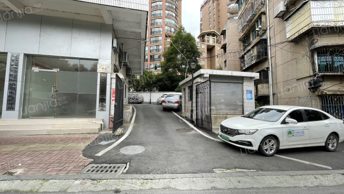 乌当区滨河路区委离退休干部工作局外景图