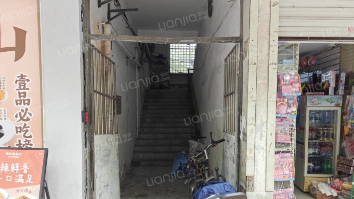黄河路玉中住宅外景图