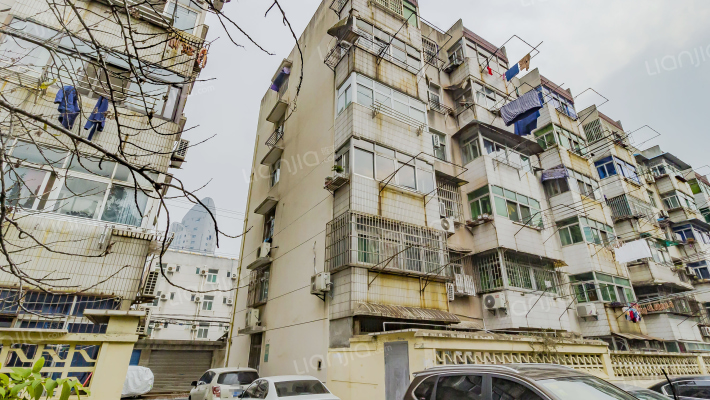 荣事达宿舍外景图