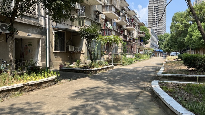 湖北省水产引育种中心外景图