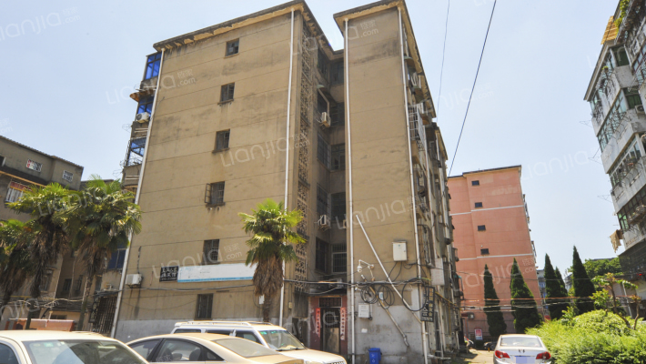 莲塘市场小区外景图