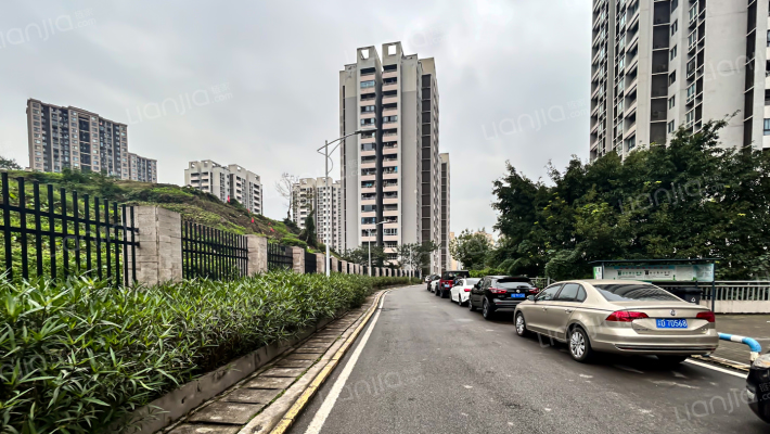 鸿恩寺三湾金季外景图