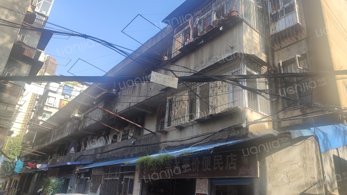 红旗胶木厂宿舍外景图