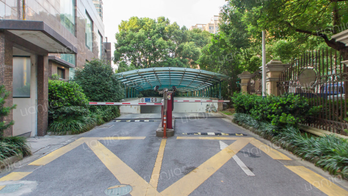 锦华大厦外景图