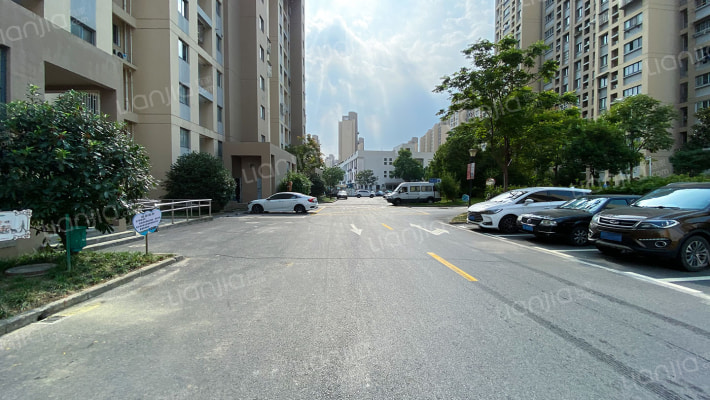 徐泾北城欣沁苑东区外景图