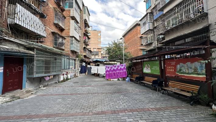 忠烈街8号外景图