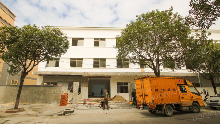 三角公园外景图