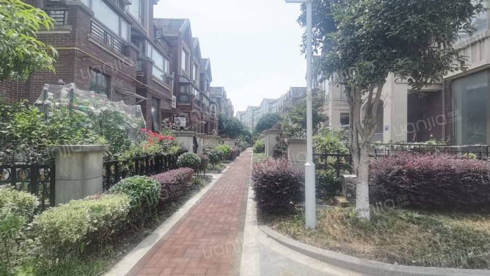 伊顿花园外景图