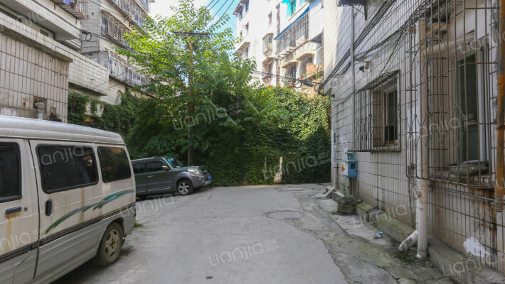 翠微巷27号院外景图