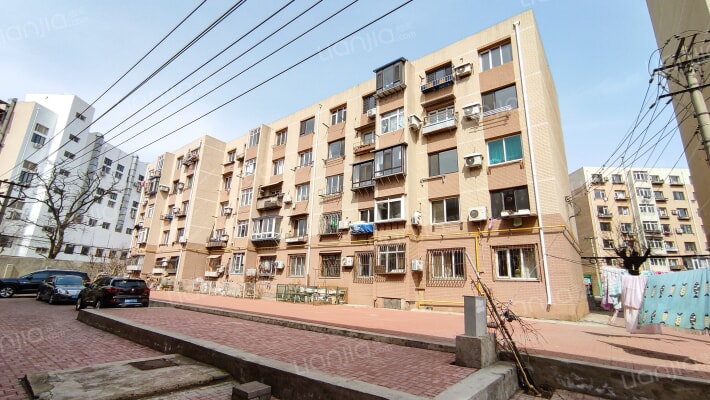 八十中四二七路外景图