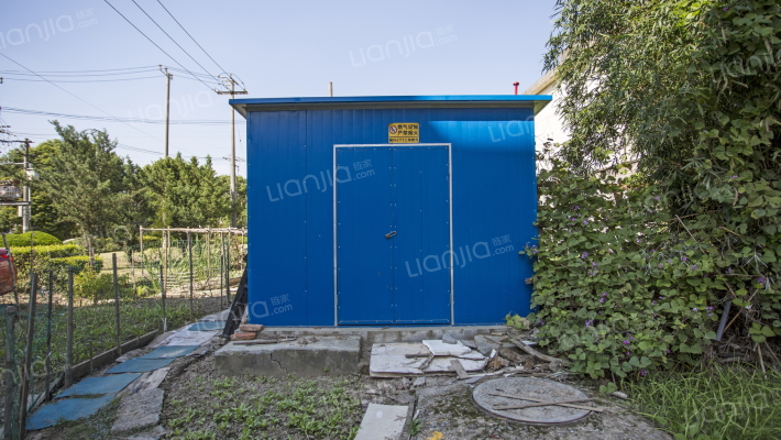 鹤坡路84弄外景图