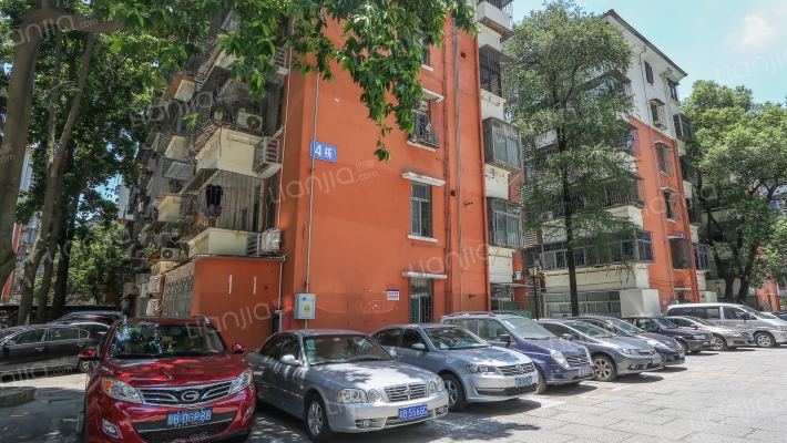 海关宿舍二院外景图