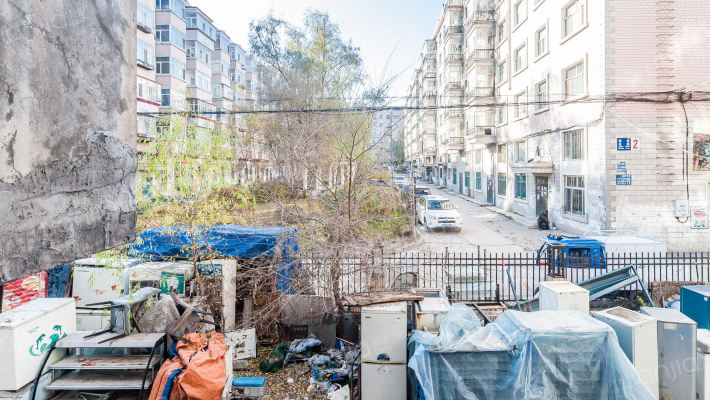 燃料家属楼外景图