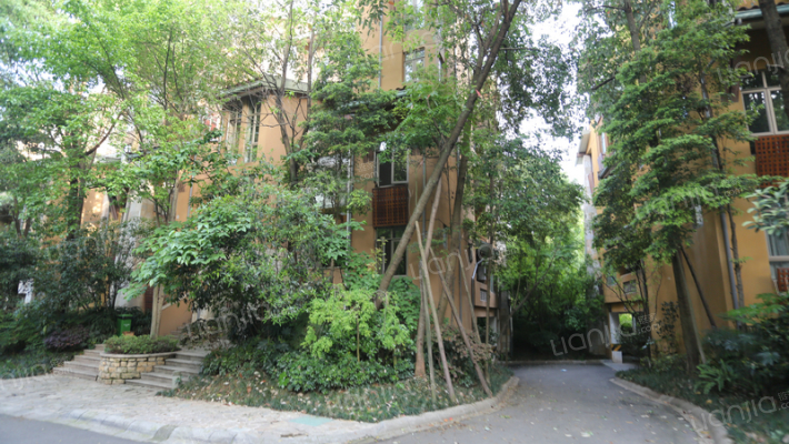 麓山国际拉佩维尔外景图