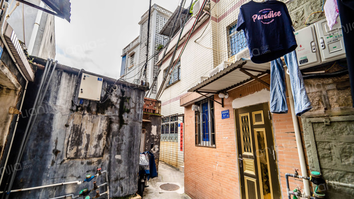 福海宫后巷外景图