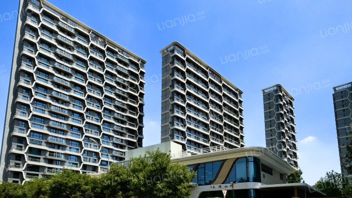 首创天阅山河外景图