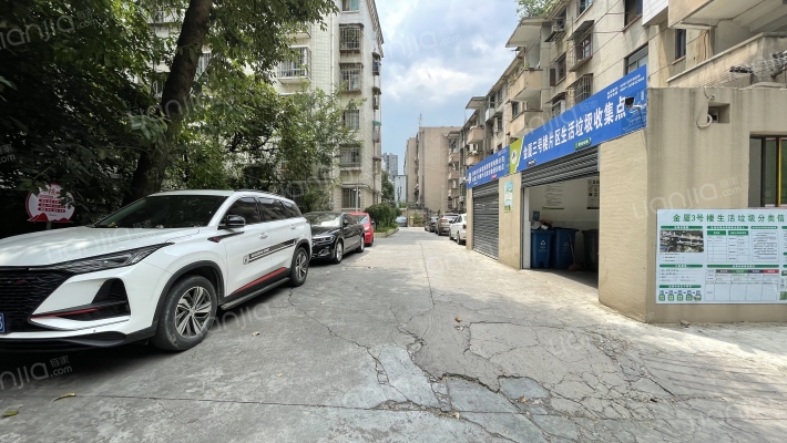 电机厂宿舍外景图