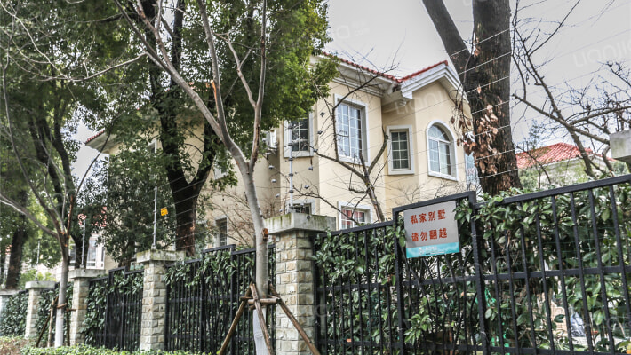 春晓别墅外景图