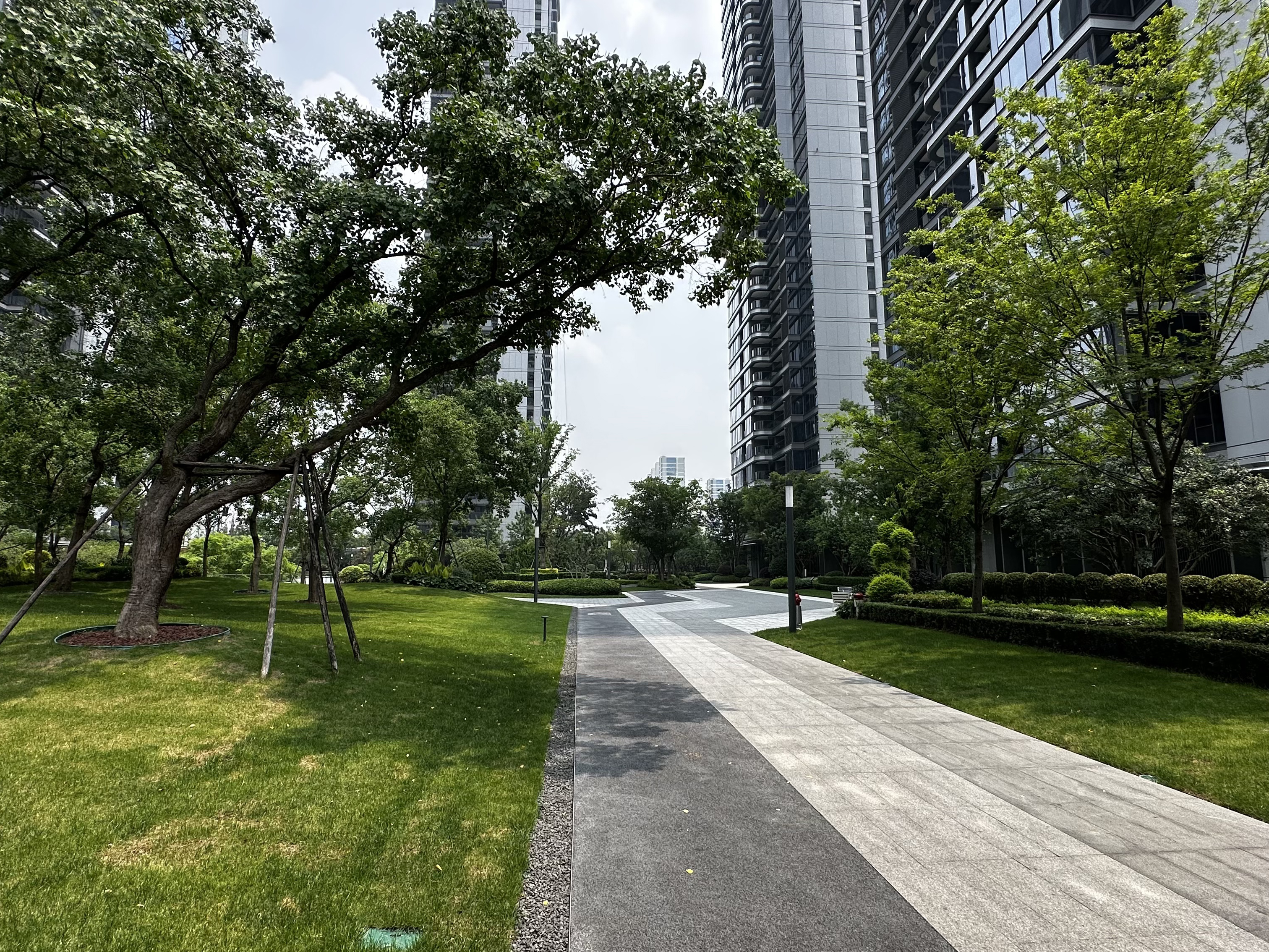 One Century Mansion compound photo 4