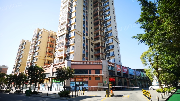 华朝华府外景图