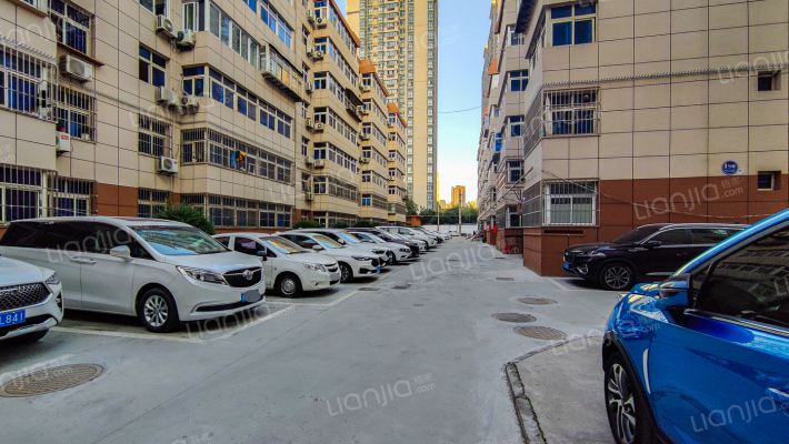 教育报刊家属院外景图