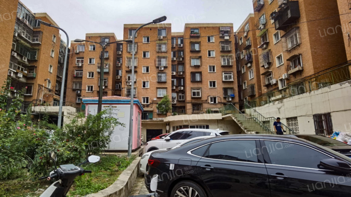 红星公寓外景图