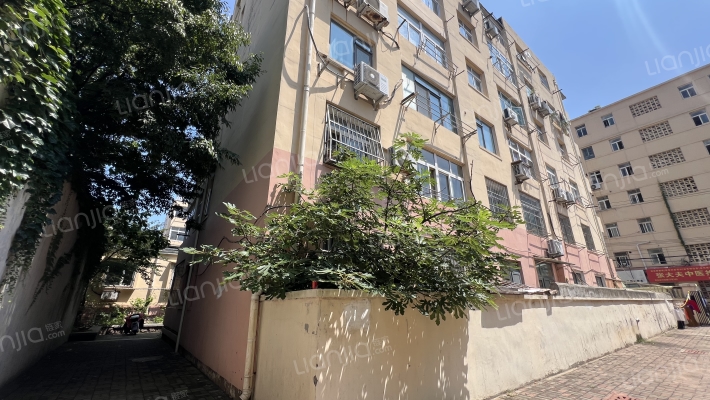 兴安路26、28号外景图