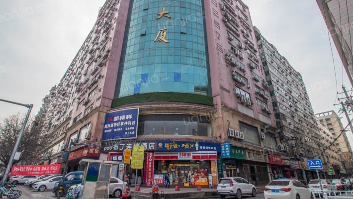 云龙大厦外景图