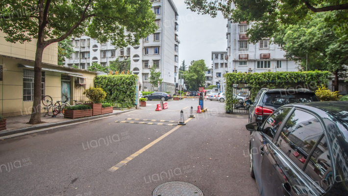 划船社区外景图