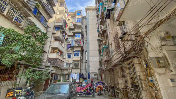 潘家坪路199号外景图