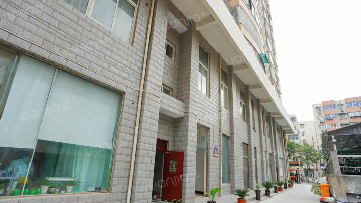 隆府人家外景图