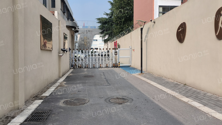 合作路295号外景图