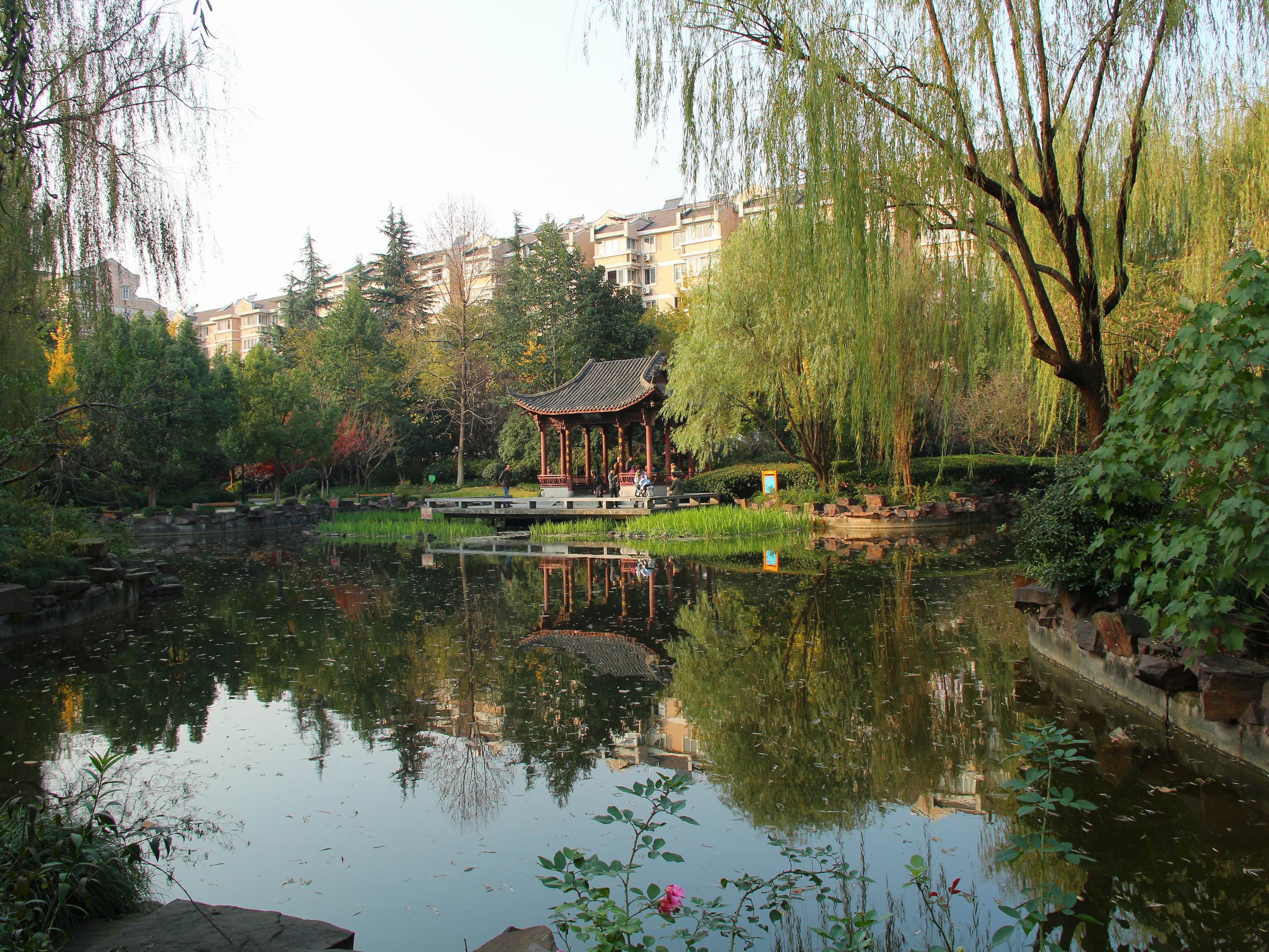 嘉绿苑南小区实景 13