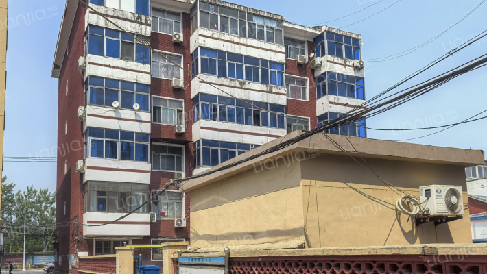 农机局宿舍楼外景图