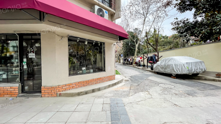 乌鲁木齐南路176号外景图