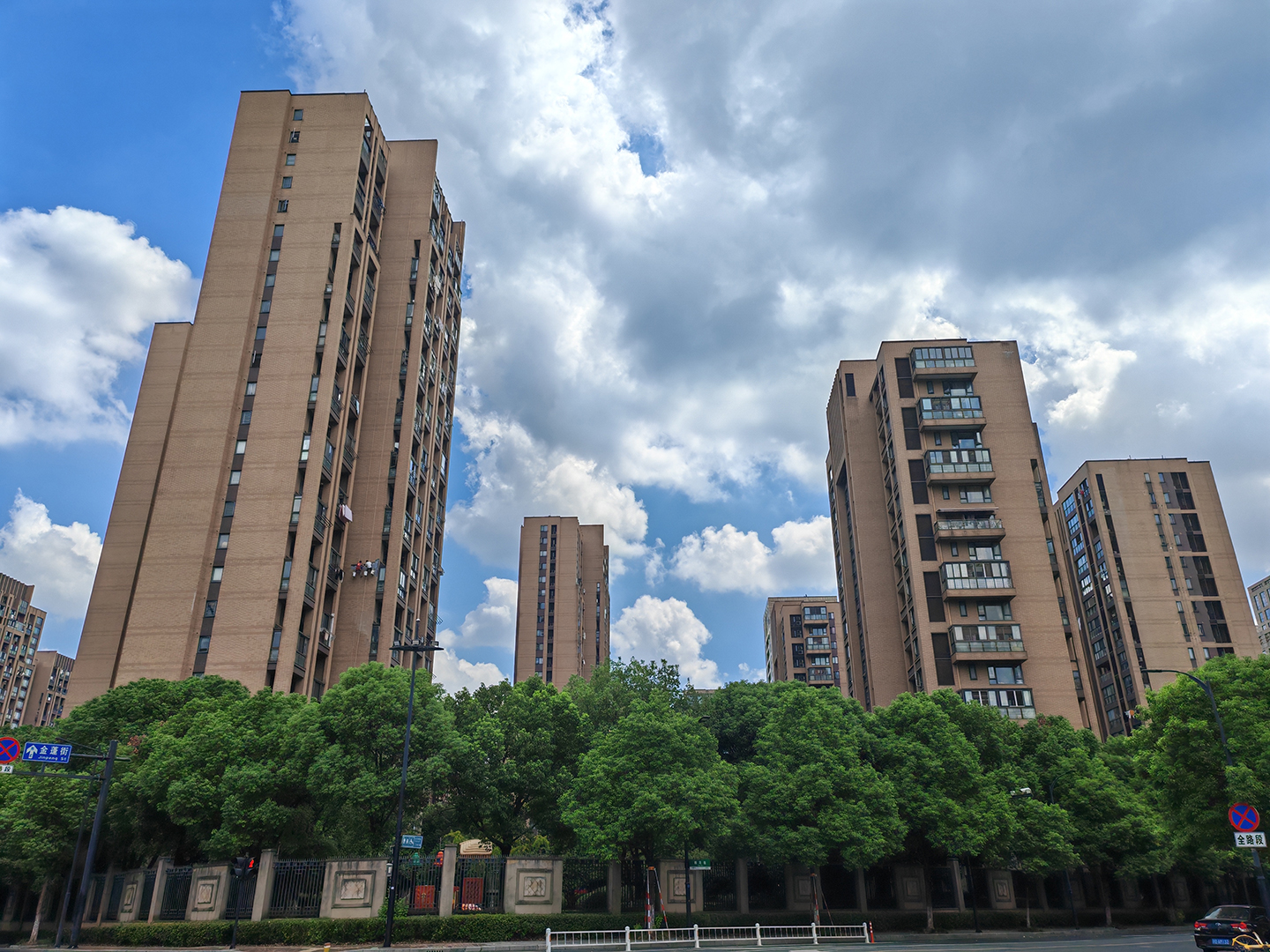金地自在城栖霞居小区实景 3