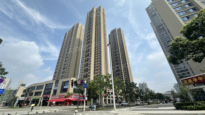 钰龙旭辉半岛礼园外景图