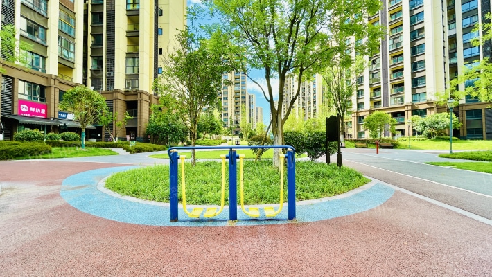 华南城巴南华府三期外景图