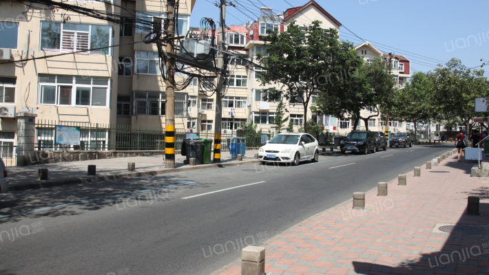 莱芜一路外景图