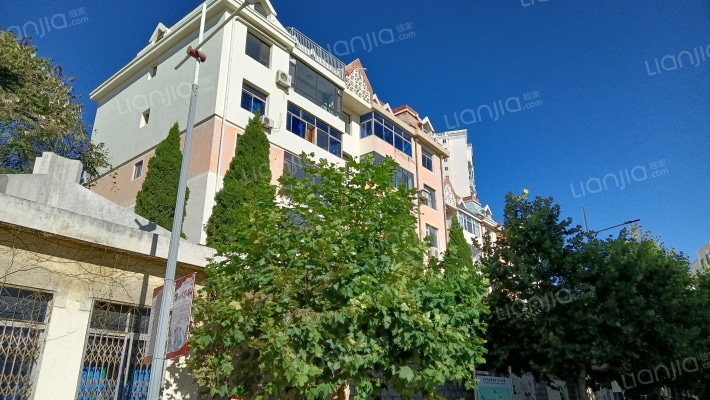 白石湾小区外景图